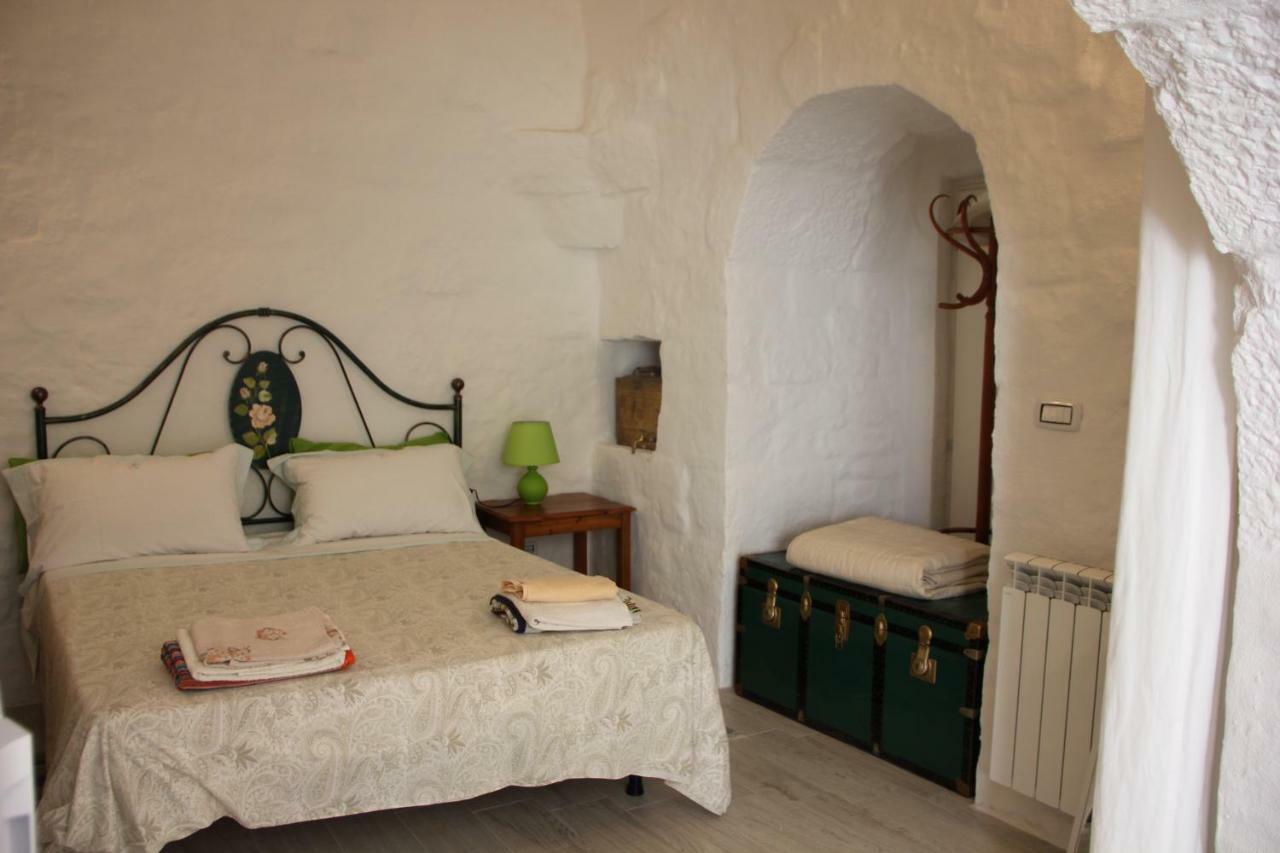 Dimora Verde B Con Trullo Masseria Poesia Чистернино Экстерьер фото